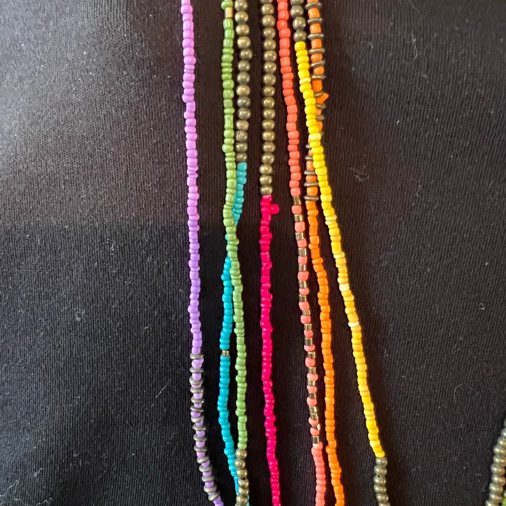 Multicolor bead string necklace - Picture 2 of 3